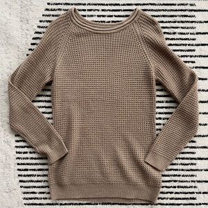 Sweater. Size Medium. Great condition! Smoke free. Pet free.